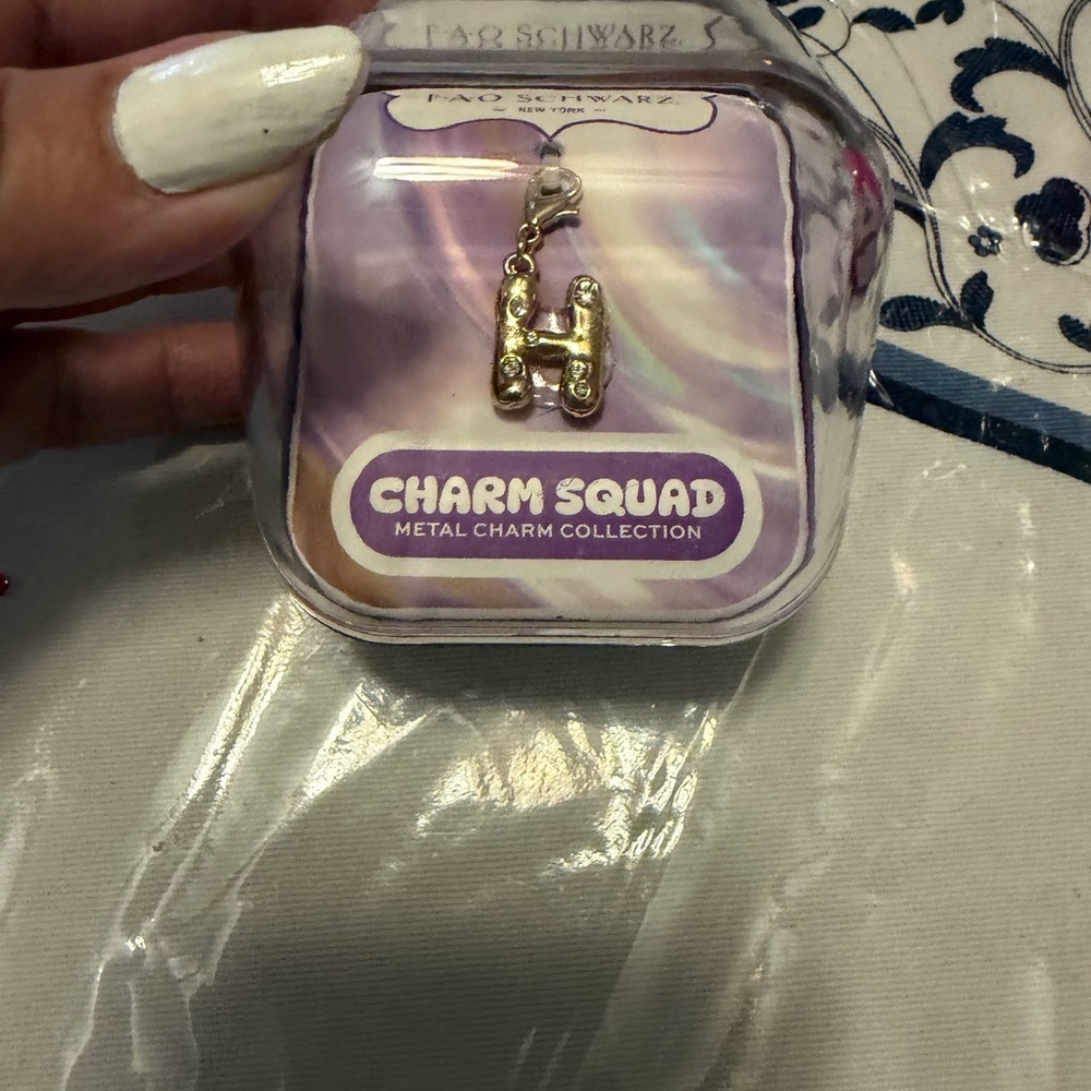 FAO Schwarz Gold 'H' Letter Charm Squad Metal Charm New